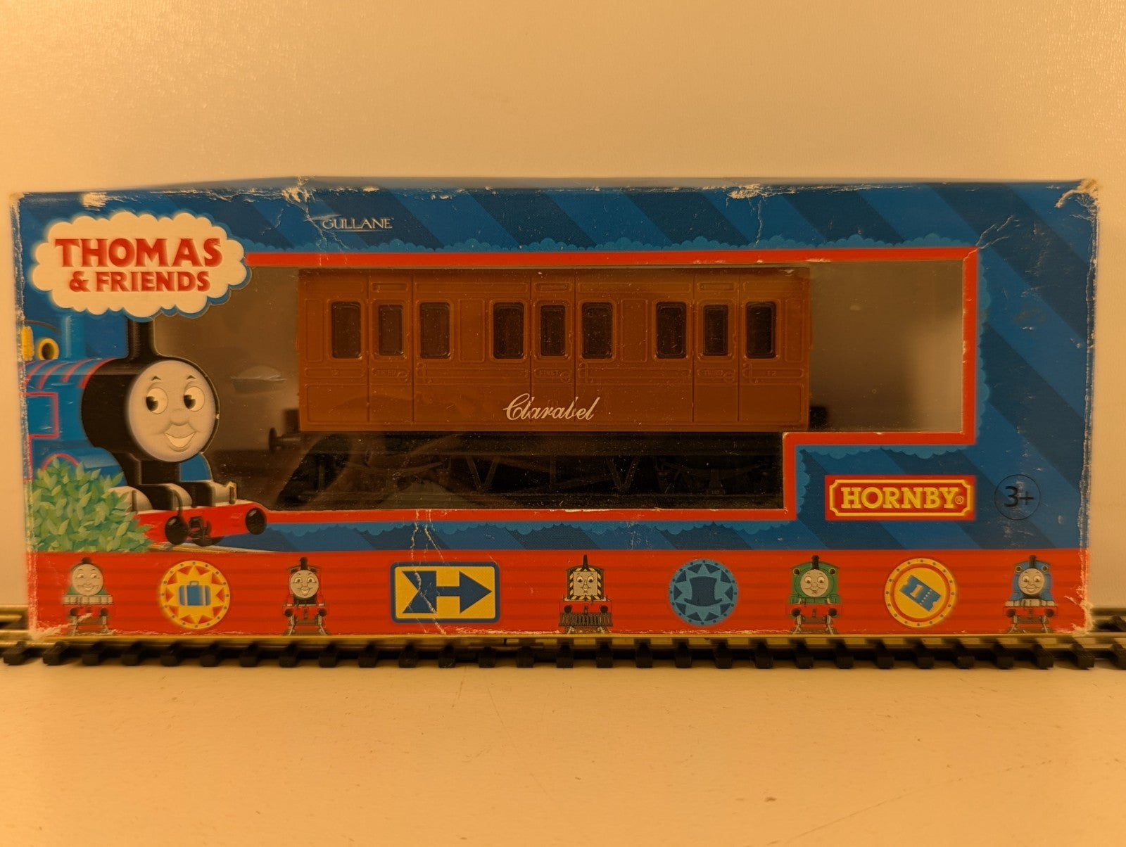 Hornby Thomas & Friends Clarabel Coach