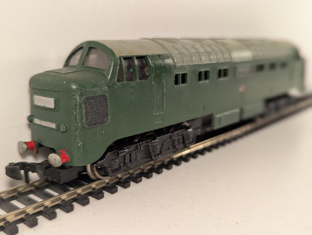 Hornby Dublo OO Gauge Co-Co Diesel Locomotive BR Green