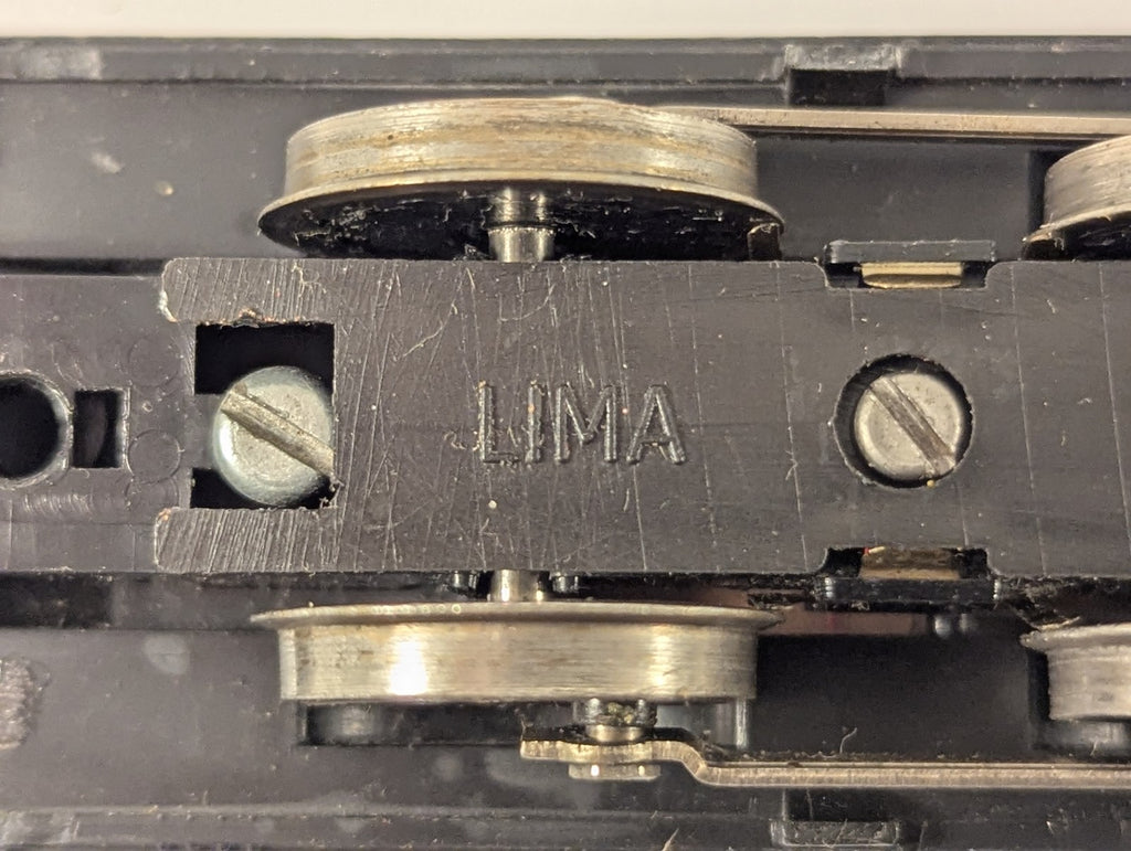 Lima OO Gauge GWR Class 94xx 0-6-0 Pannier Tank Steam Locomotive 9400 GWR Green