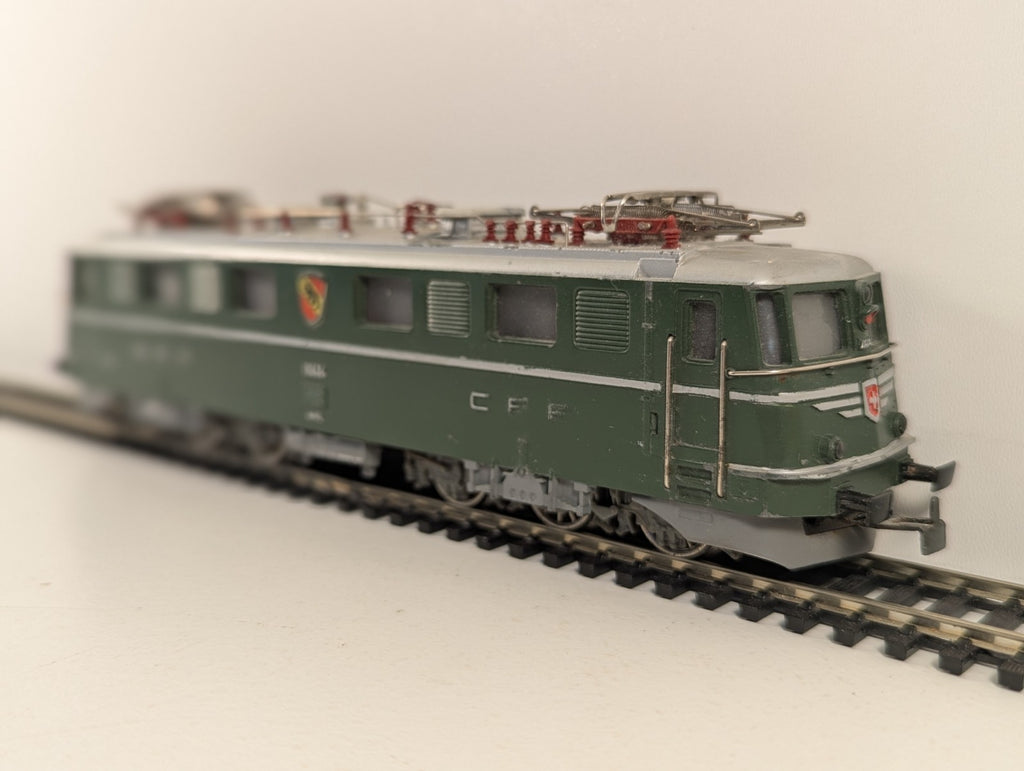 Märklin 3050 H0 Gauge SBB Re 4/4 Electric Locomotive Green - Boxed