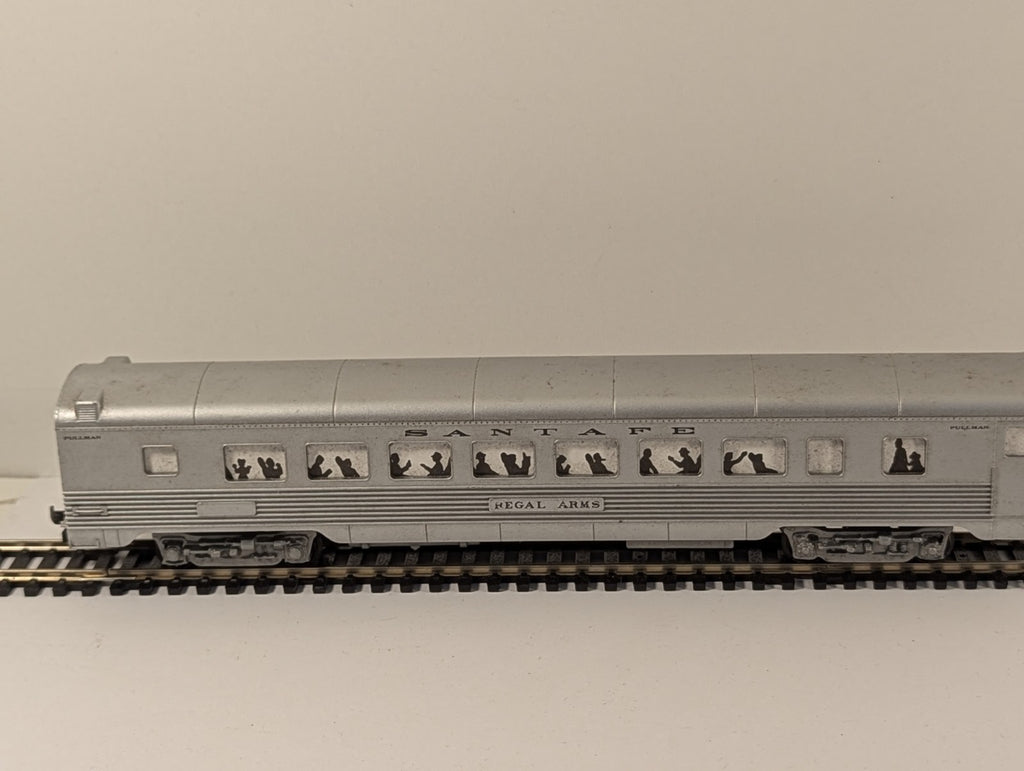 Life-Like HO Gauge Santa Fe Silver Streamlined Passenger Coach