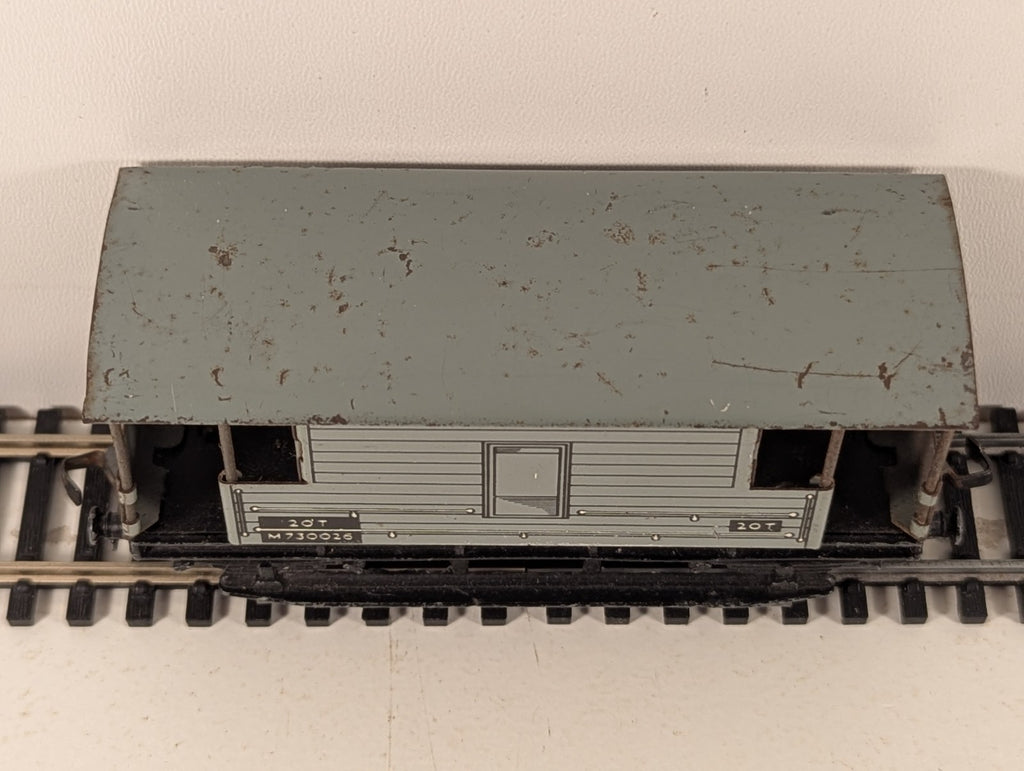 Hornby Dublo OO Gauge BR 20 Ton Goods Brake Van