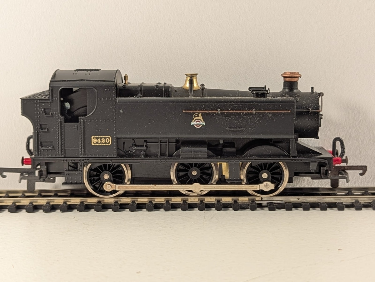 Lima OO Gauge Class 94XX 0-6-0T 9420 Steam Locomotive