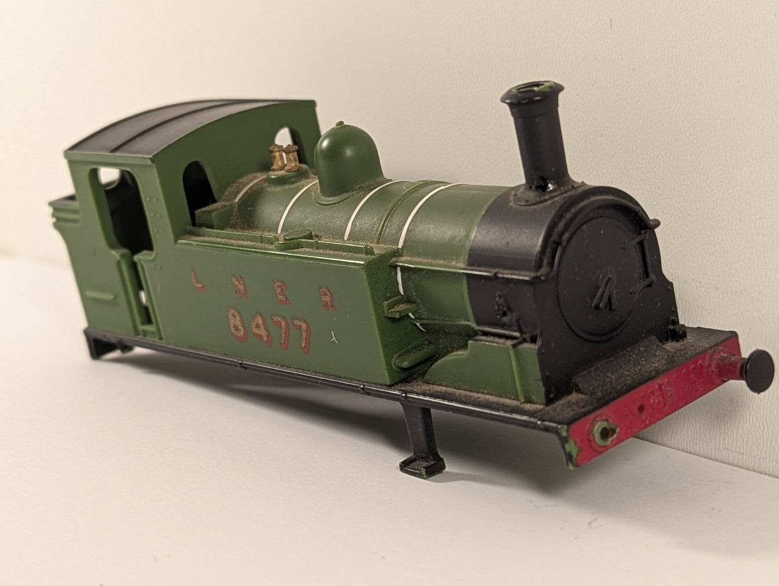 Hornby R252 OO Gauge LNER Class J83 0-6-0 LNER Green - Spares/Repairs