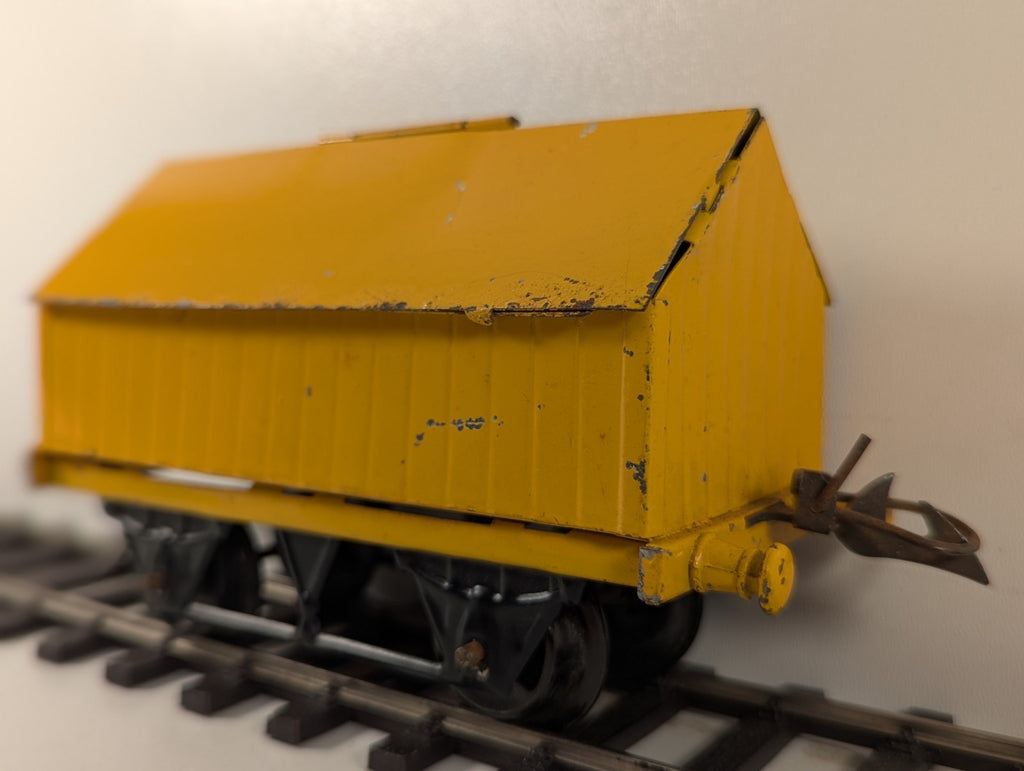 Hornby O Gauge Blue Circle Portland Cement Wagon - Damaged Decal