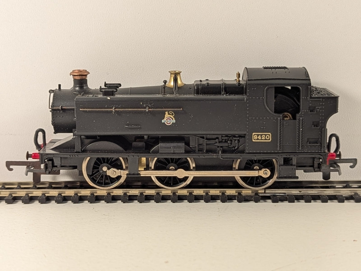 Lima OO Gauge Class 94XX 0-6-0T 9420 Steam Locomotive