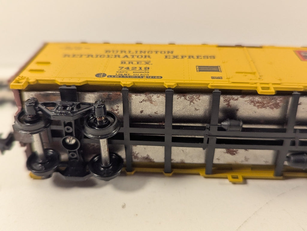 Athearn HO Gauge BREX 74219 40ft Steel Reefer Wagon