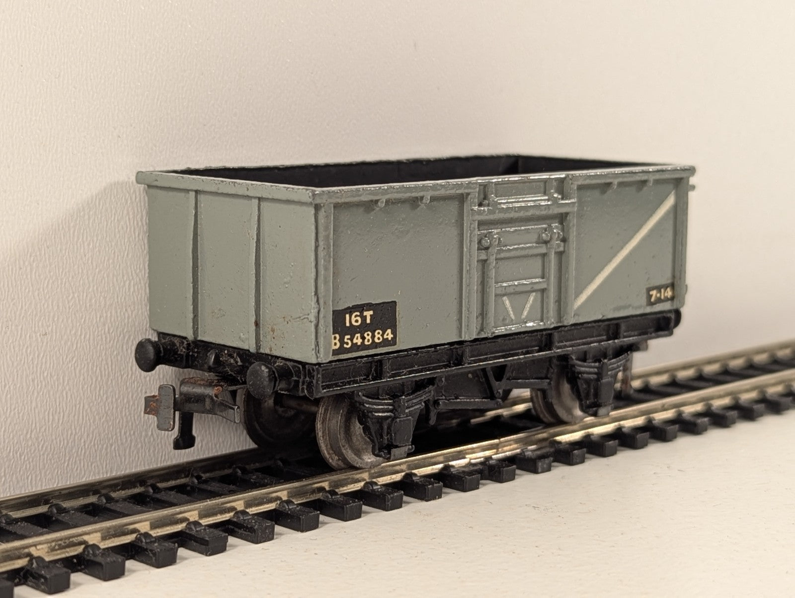 Hornby Dublo 32056 OO Gauge Grey BR D2 16 Ton Mineral Wagon - Boxed