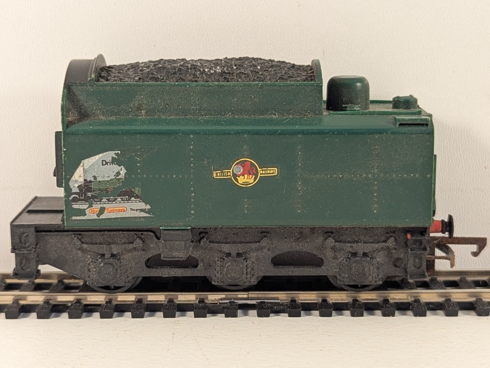 Hornby Tri-ang OO Gauge Britannia Tender BR Green - Spares/Repairs