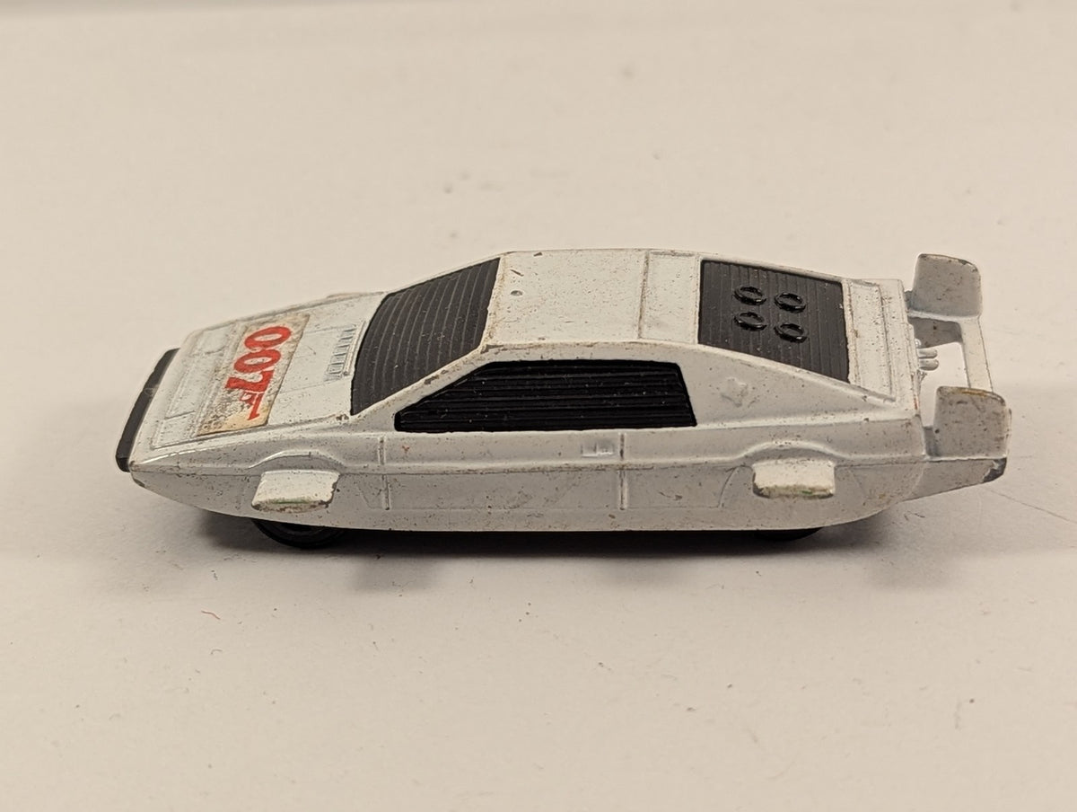 Corgi Juniors James Bond 007 Lotus Esprit Submarine Die-cast Model White