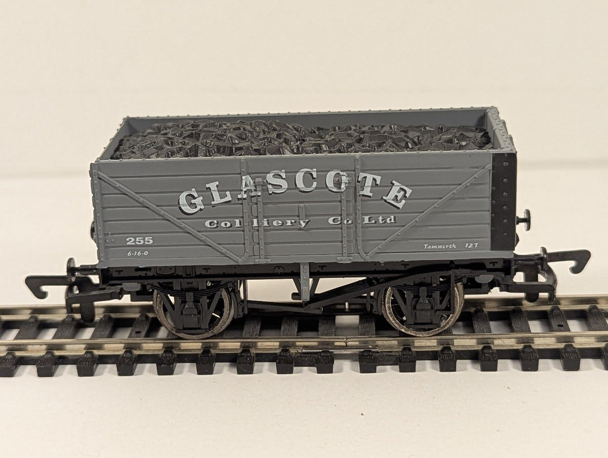 Dapol OO Gauge Glascote Colliery 7-Plank Open Wagon Goods Wagon 255
