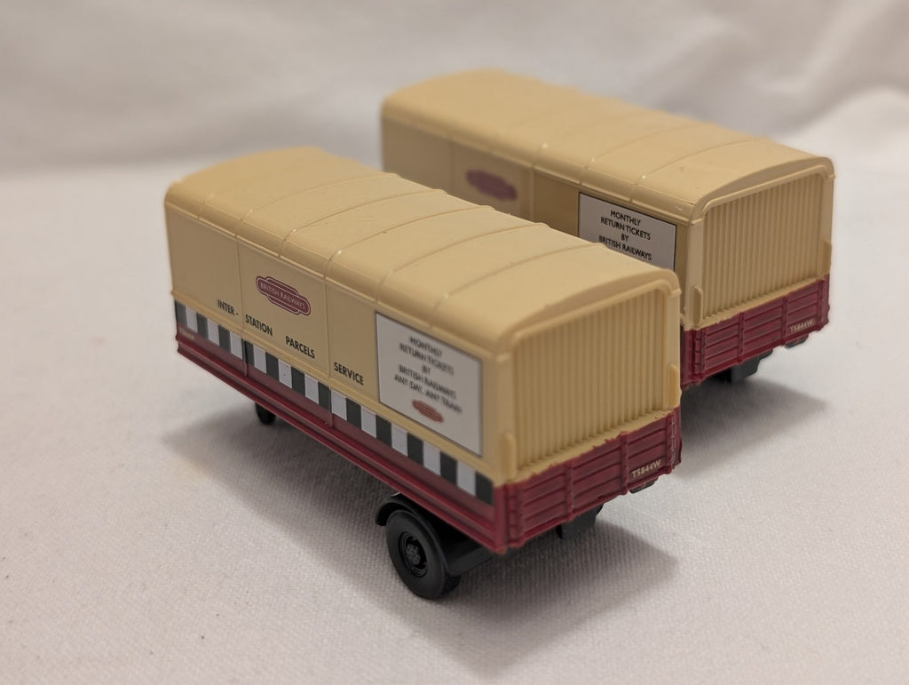 OO Gauge Scammell Articulated Parcels Trailers Die-cast Trailer Pair T5844W