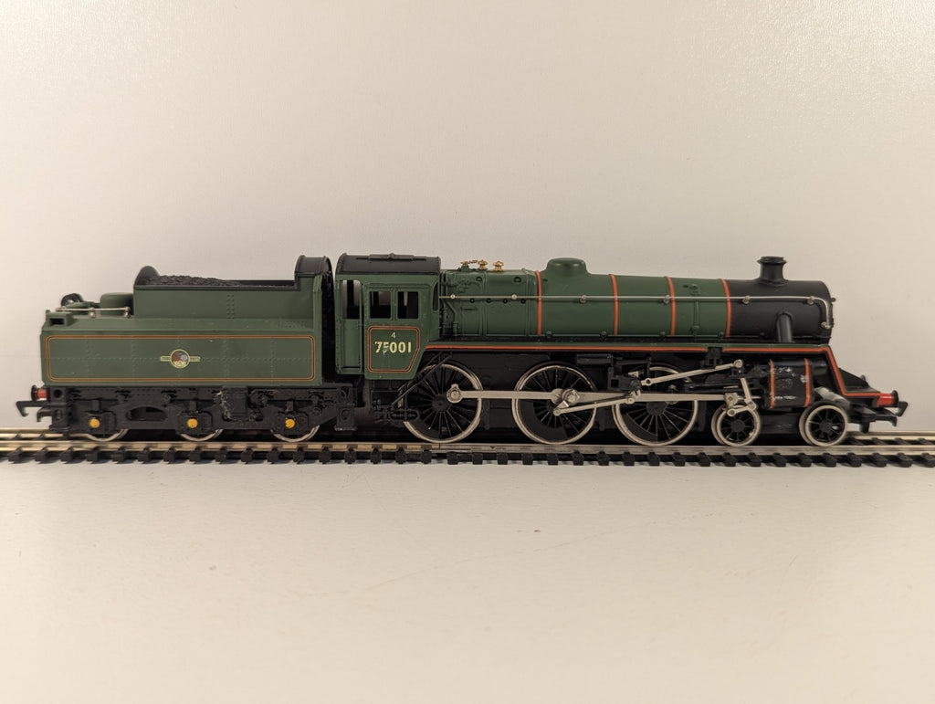 Mainline 37-053 OO Gauge BR Standard Class 4 4-6-0 Loco Green