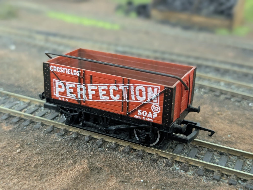 Hornby R016 Crosfields Perfection Soap 5 Plank Wagon