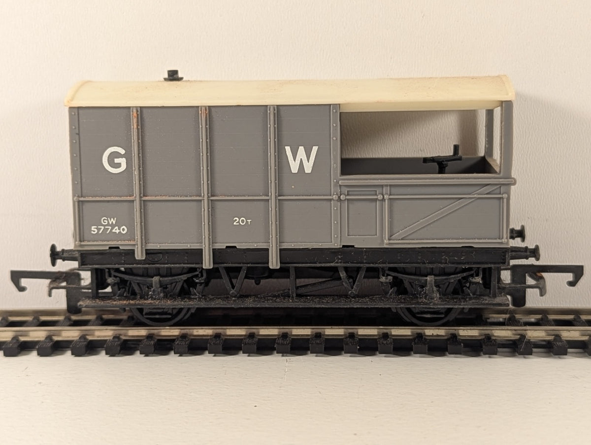 Tri-ang Hornby R124A OO Gauge GWR 20-Ton Brake Van