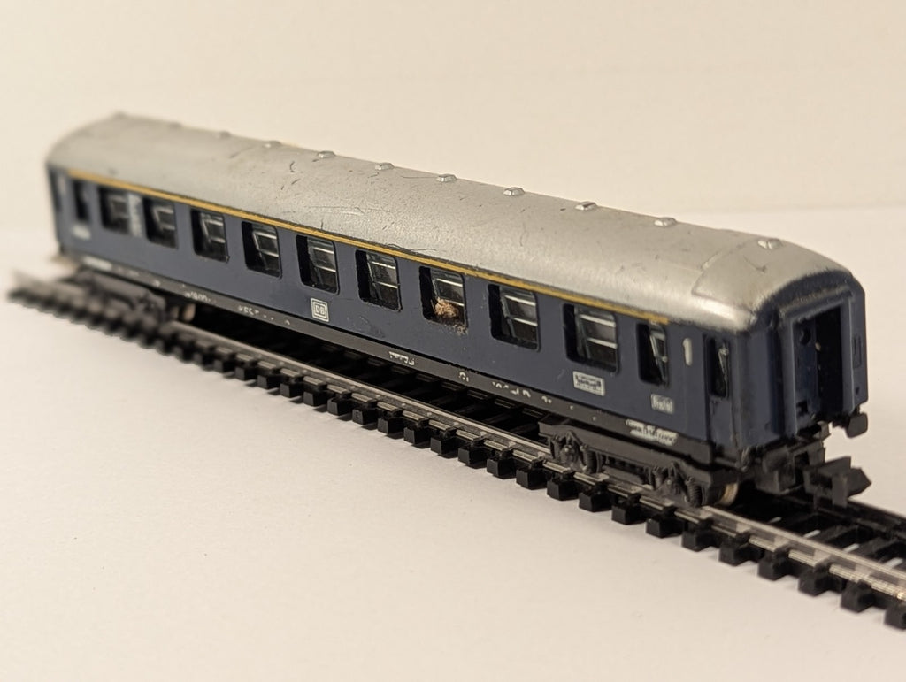 Fleischmann N Gauge DB Express Passenger Coach