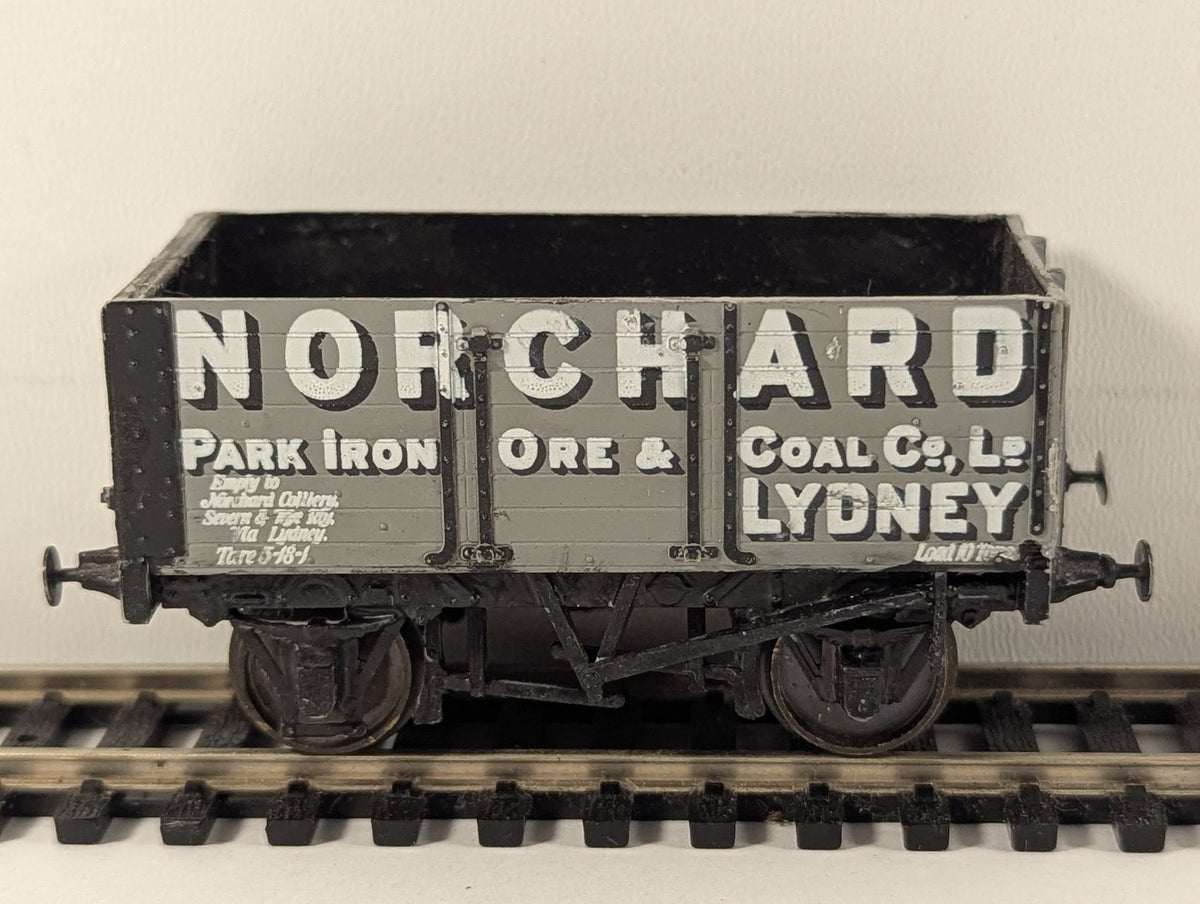 Kit-built OO Gauge 7 Plank Open Wagon Norchard Goods Wagon