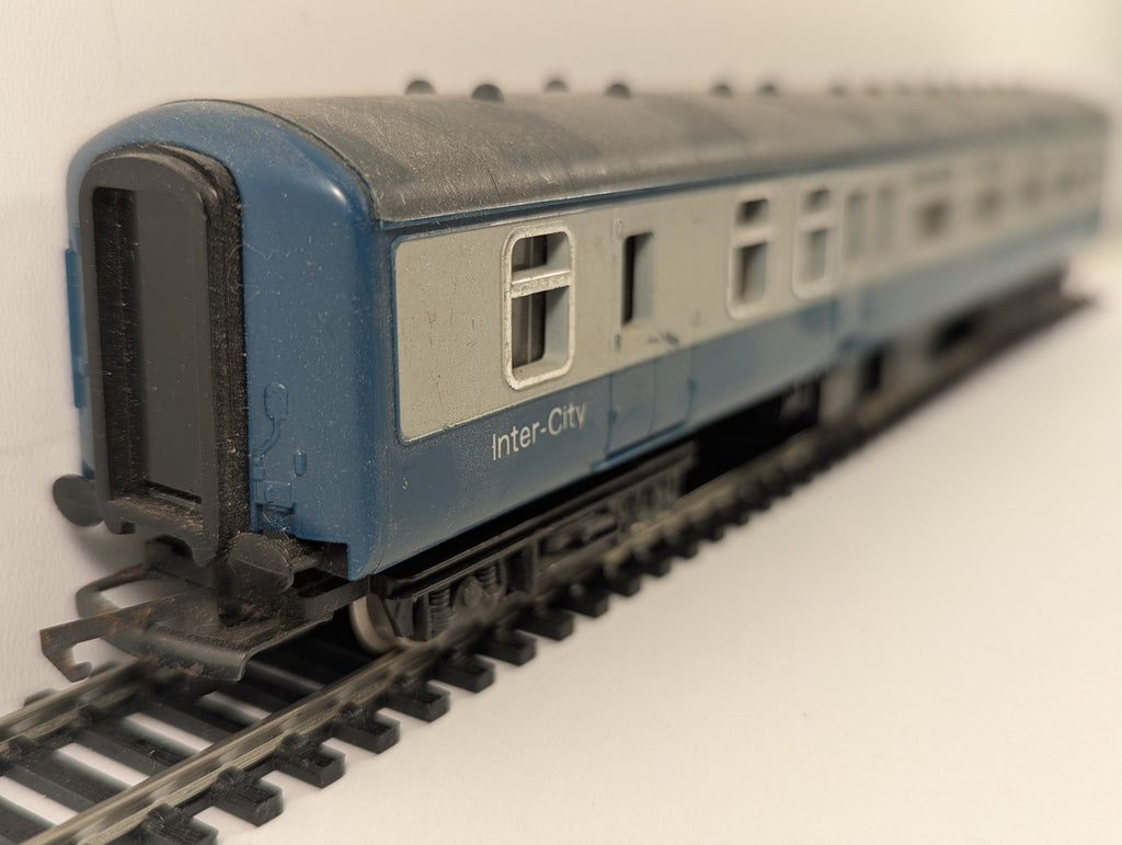 Hornby OO Gauge BR Mk1 BSK Brake Second Corridor Coach Passenger Coach M14052