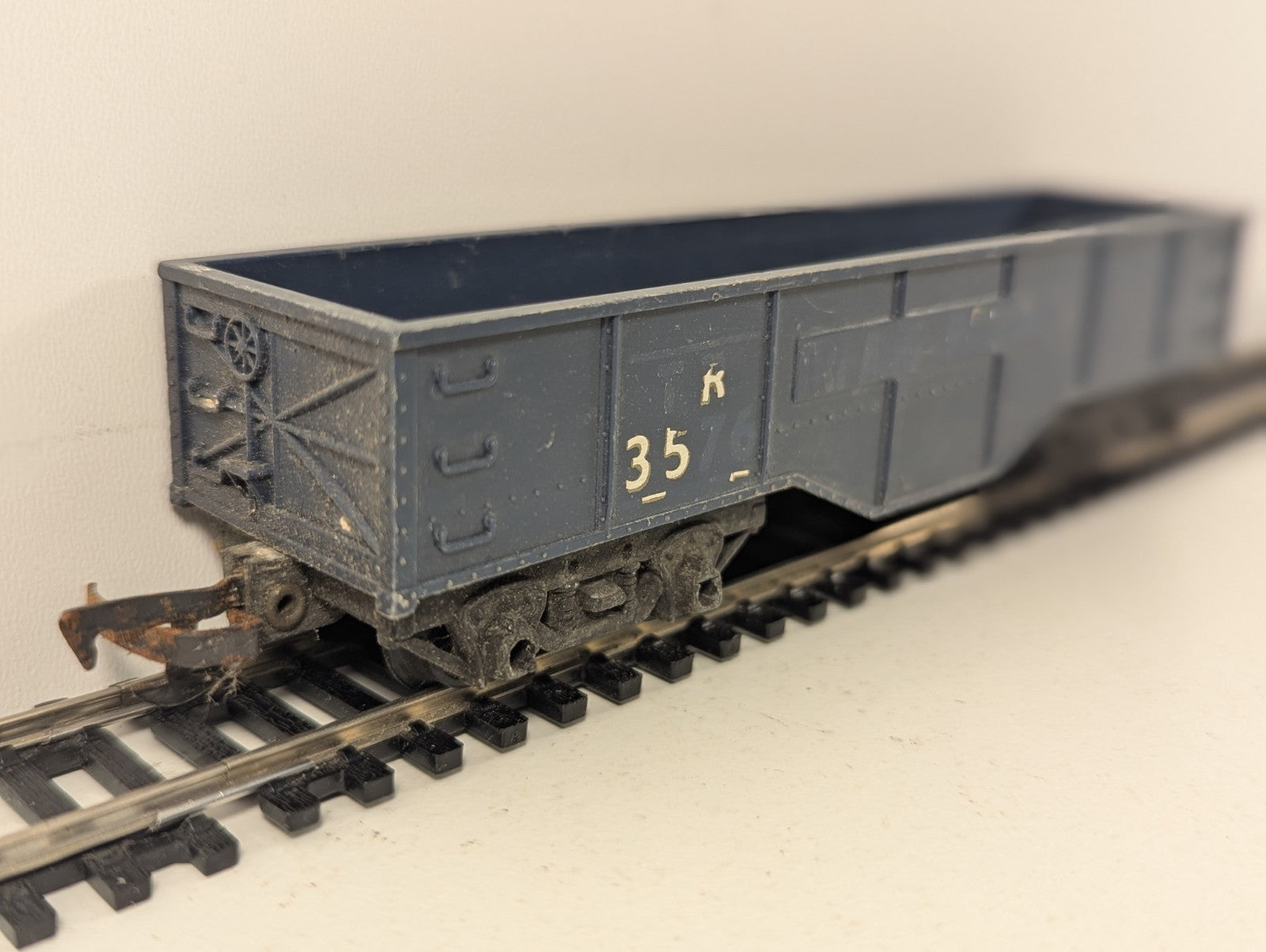Tri-ang R.116 OO Gauge Gondola Wagon Blue