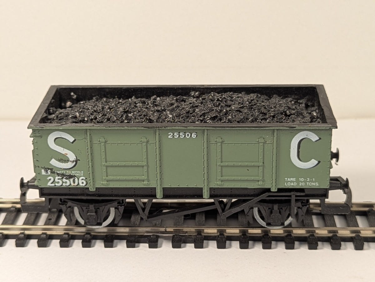 Hornby R730 Stephenson & Clarke 21T Mineral Wagon Missing Hooks OO Gauge