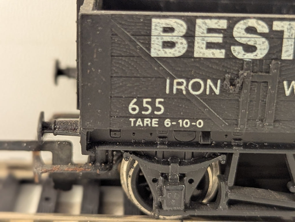 Hornby OO Gauge 7 Plank Open Wagon Bestwood Goods Wagon 655