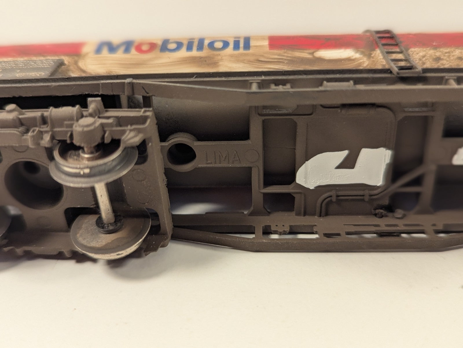 Lima HO Mobiloil Tank Wagon Heavy Weathered Finish