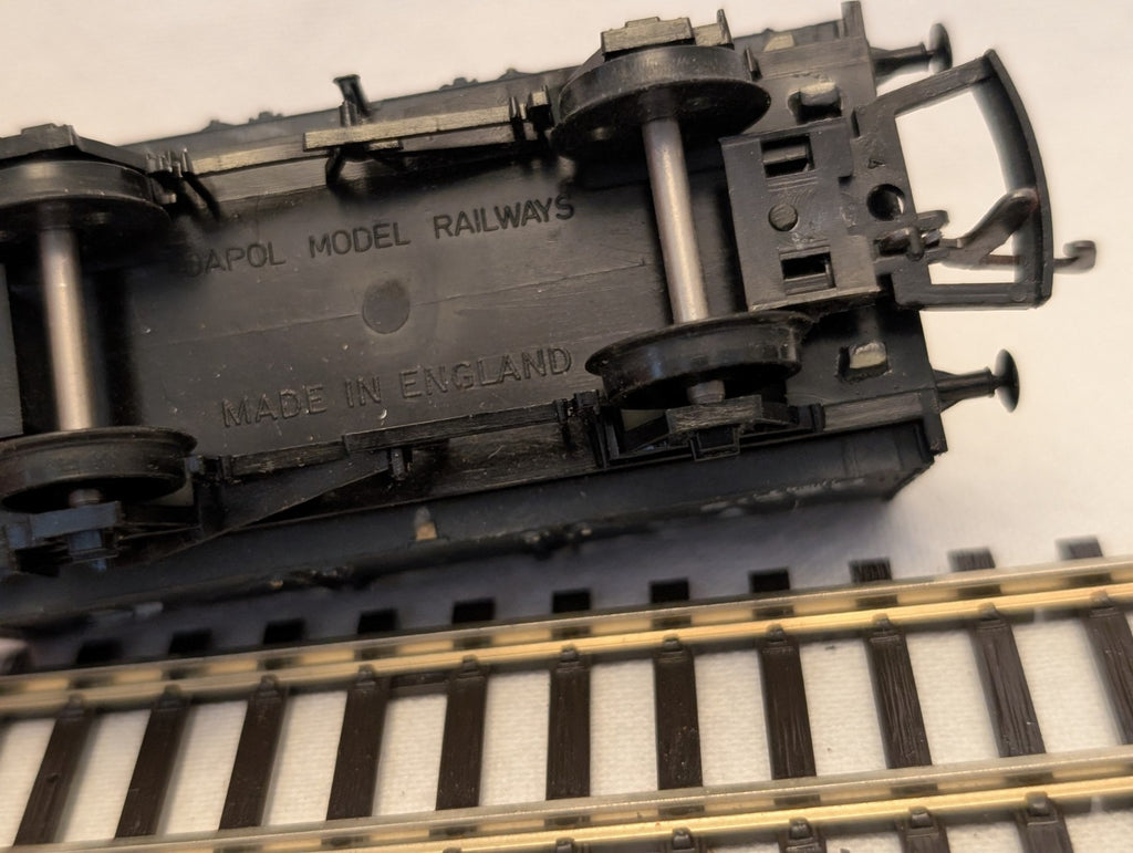 Dapol OO Gauge GWR 7-Plank Open Wagon 06515 - Dark Grey