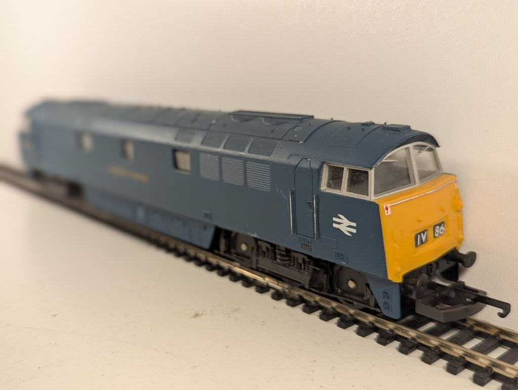 Lima OO Gauge Class 52 Western Renown Diesel Locomotive D1071 BR Blue