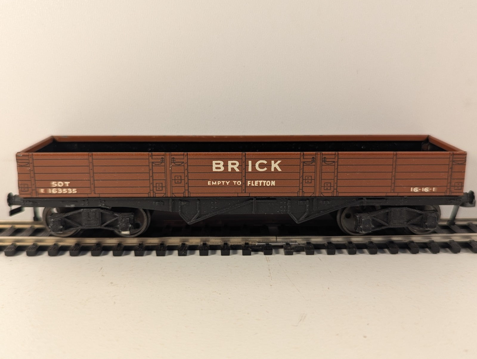 Hornby Dublo OO Gauge Tinplate Brick Wagon E163535