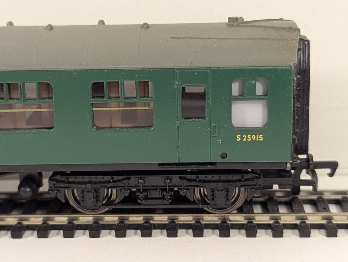 Mainline Railways OO Gauge Mark 1 SK Second Corridor Passenger Coach S25915