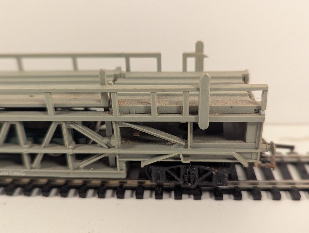Tri-ang OO Gauge R342 Car Transporter Wagon with Cars