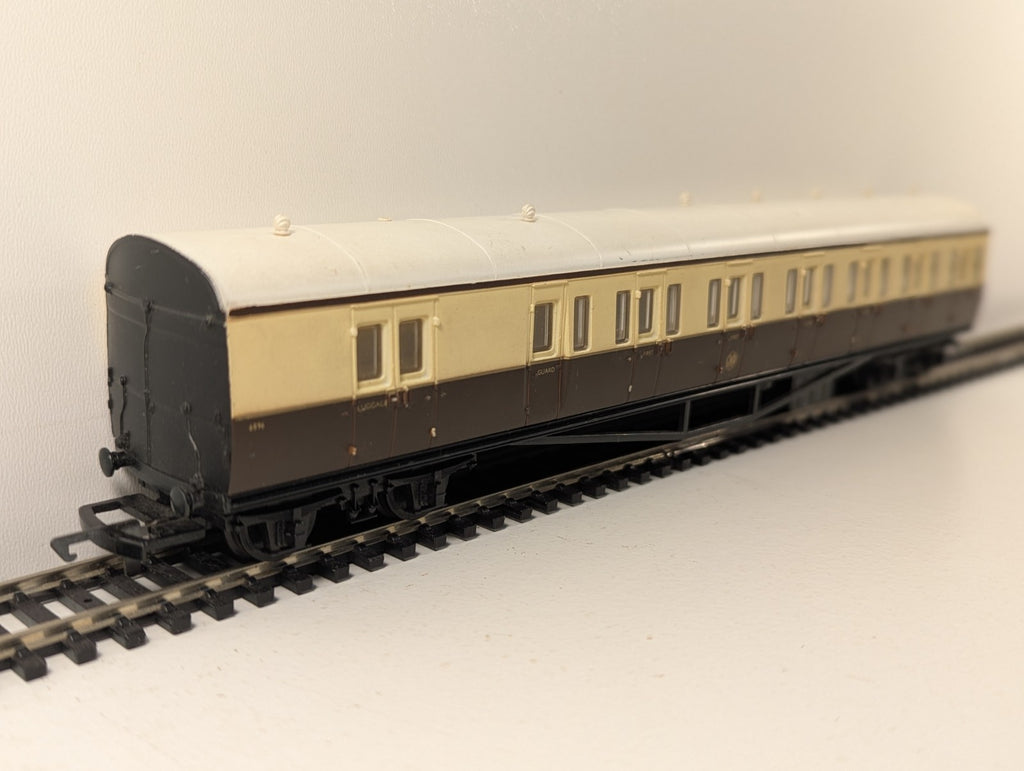 Airfix 54250 OO Gauge GWR Suburban Brake Coach