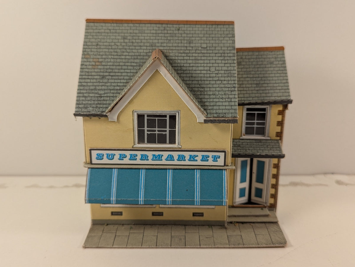 Superquick B27 Supermarket Card Model Kit