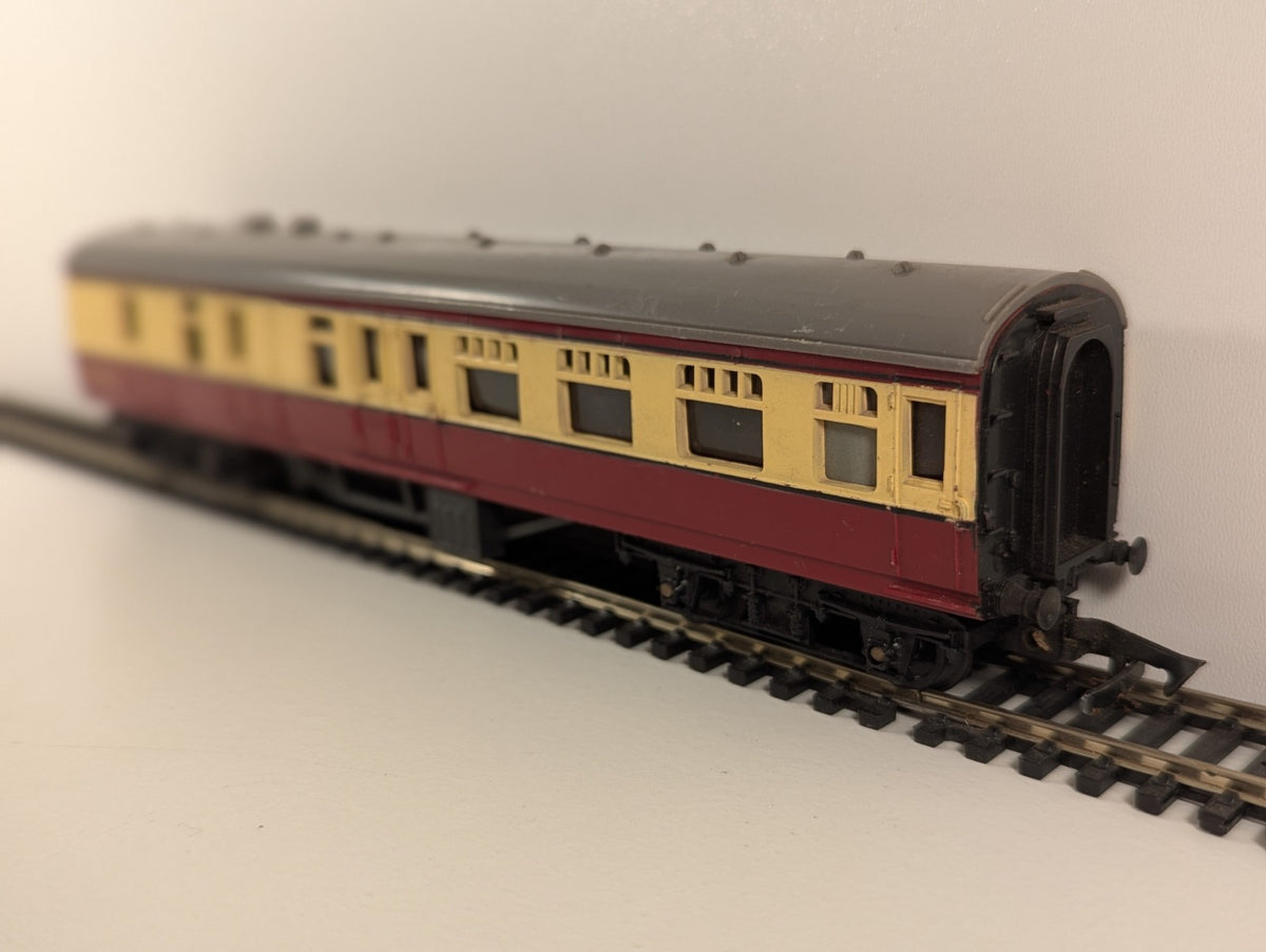 Tri-ang R28 BR Main Line Brake Second Coach – M34000