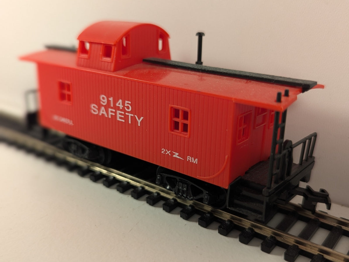 Model Power HO Scale Safety Caboose No.9145