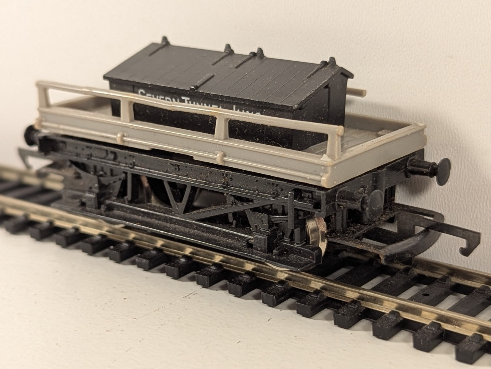 Hornby OO Gauge GWR Shunters Wagon “Severn Tunnel Junction” – Some Damage