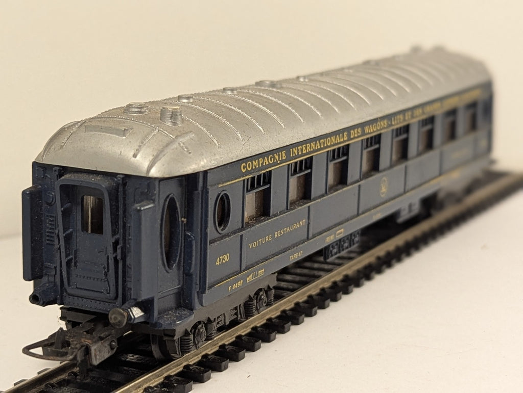 Lima L309202 CIWL Dining Car H0 Gauge - Missing Buffer Head