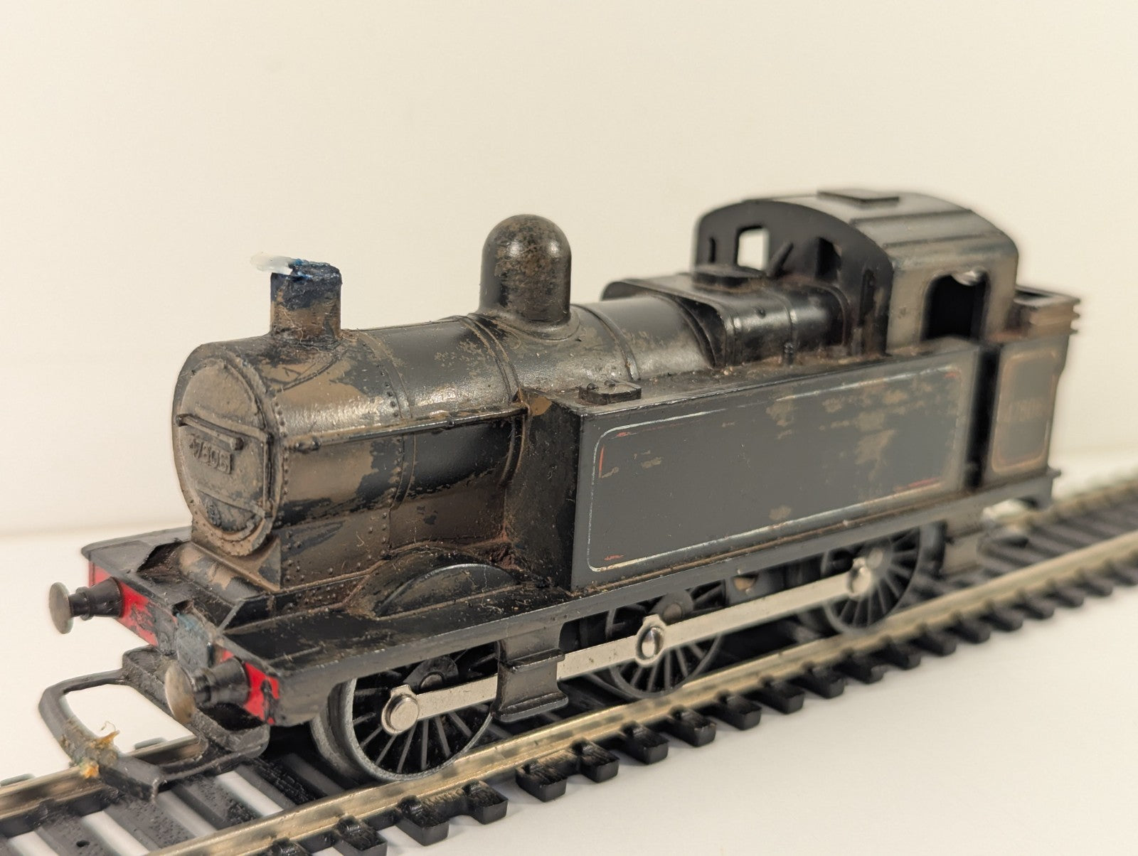 Tri-angHornby R52 OOGauge BR Class 3F Jinty 0-6-0T Steam Locomotive - Non-Runner