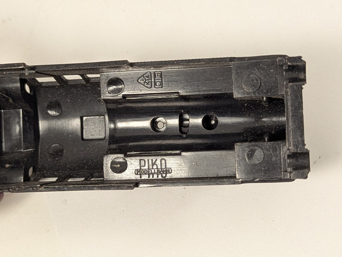 Piko 0-4-0 Body Shell