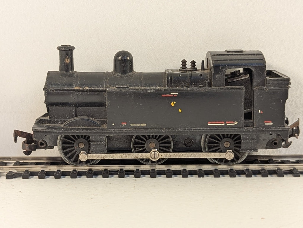 Tri-ang R52 OO Gauge 3F 0-6-0 Jinty Poor Runner