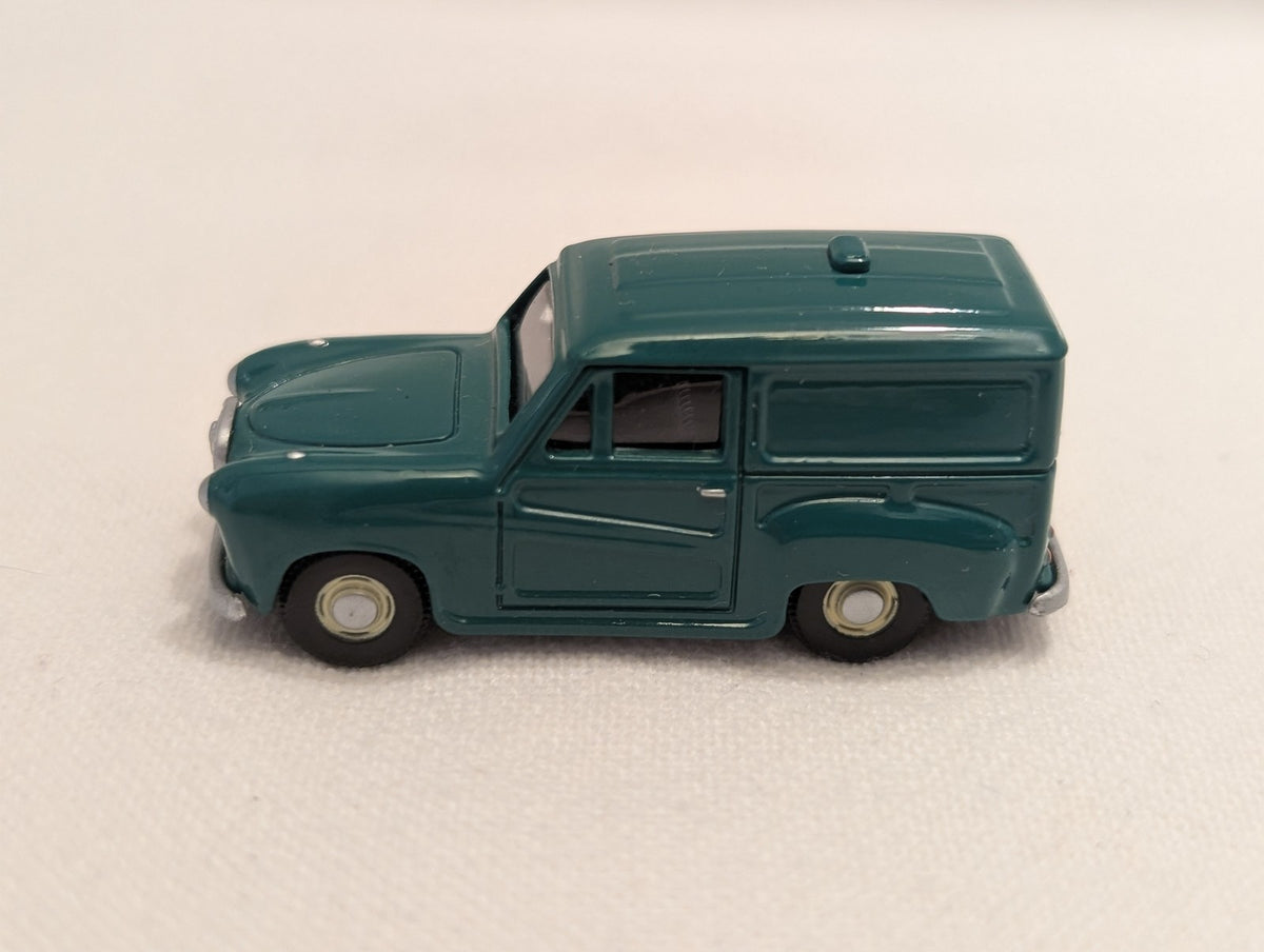 Classix 1:76 Scale Austin A30 Van Die-cast Vehicle ECC 772 Green