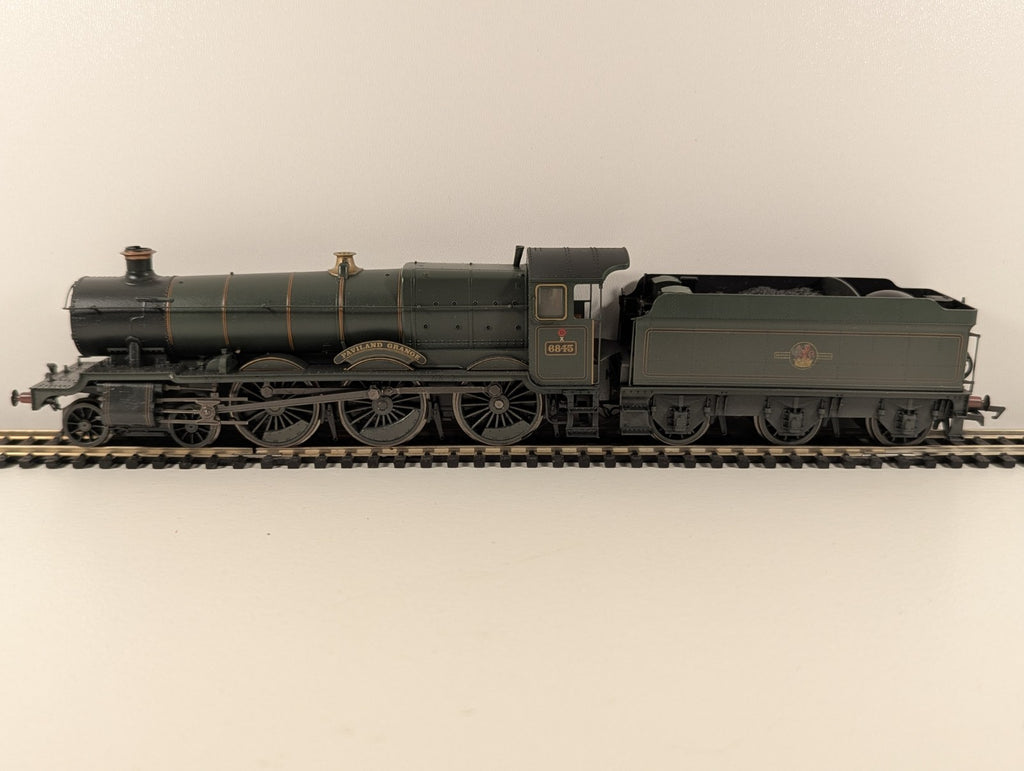 Hornby R3019 – BR Grange Class “Paviland Grange” (Weathered Green, DCC Fitted)