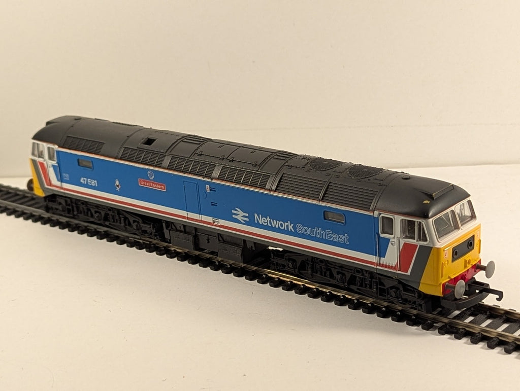 Lima OO Gauge Class 47 Diesel Locomotive 47581 Network SouthEast 205105