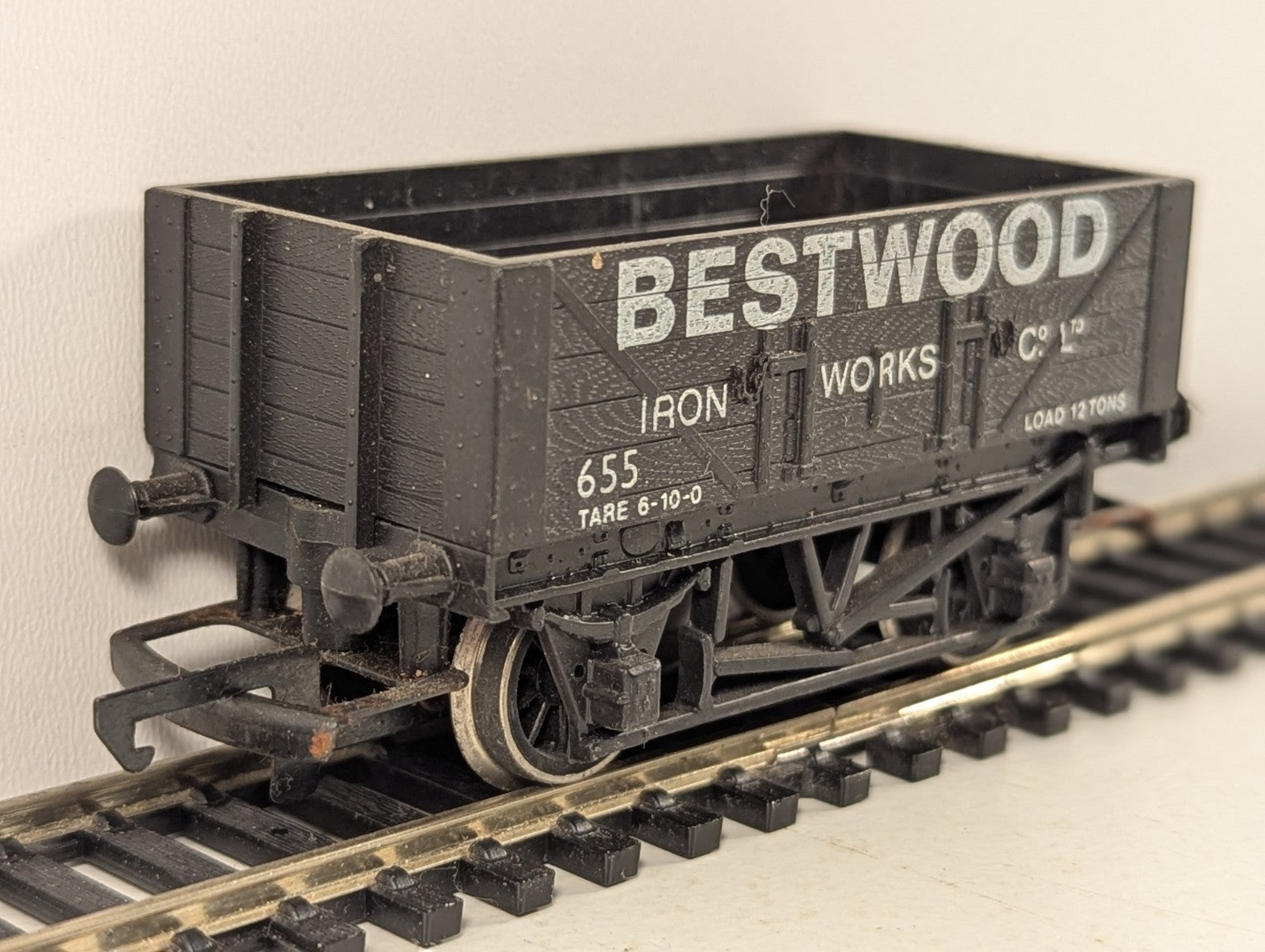 Hornby OO Gauge 7 Plank Open Wagon Bestwood Goods Wagon 655