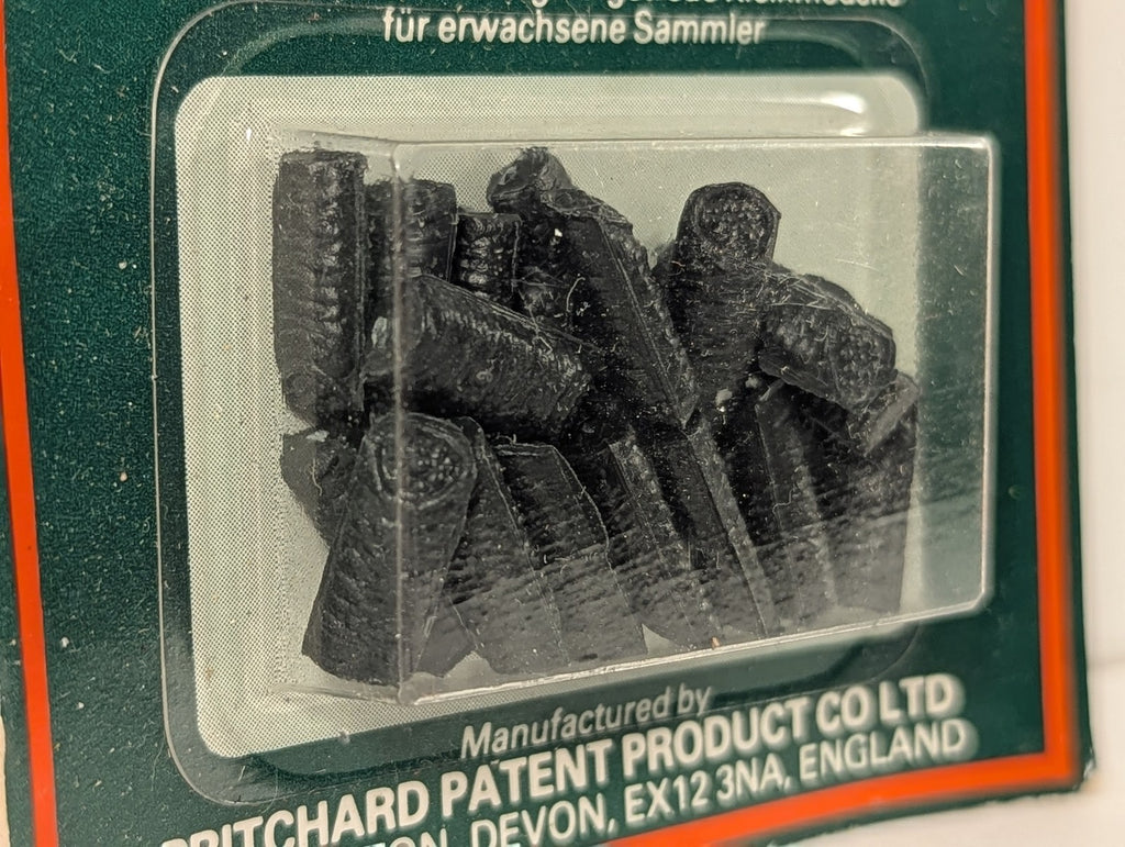 Model Scene HO/OO Sacks of Coal Scenic Accessories 5066