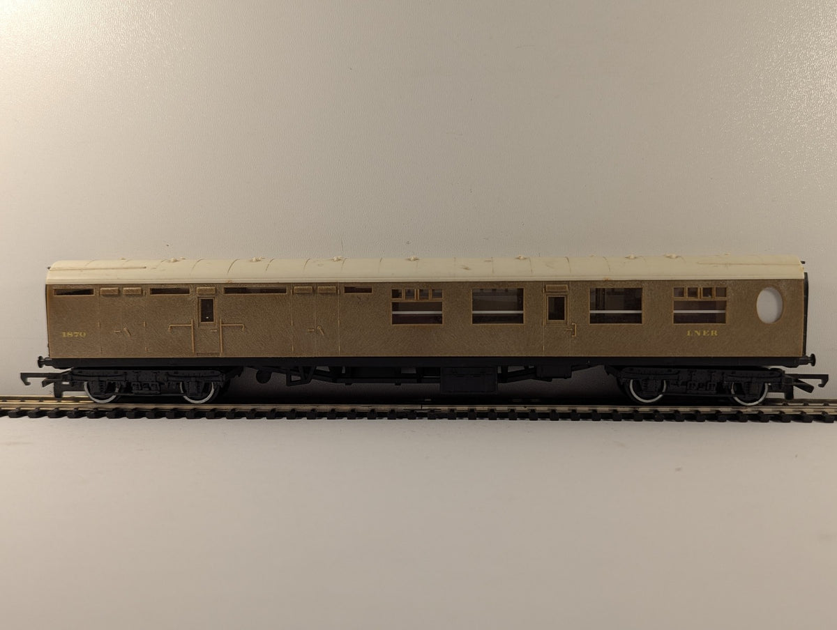 Tri-ang OO Gauge LNER Brake Third Coach Coaches 1870 LNER Teak R23