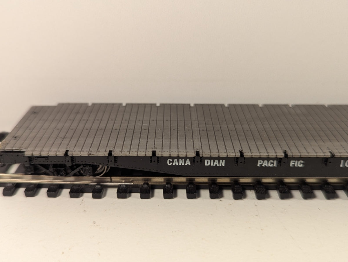 Bachmann HO Gauge Canadian Pacific Bulkhead Flatcar