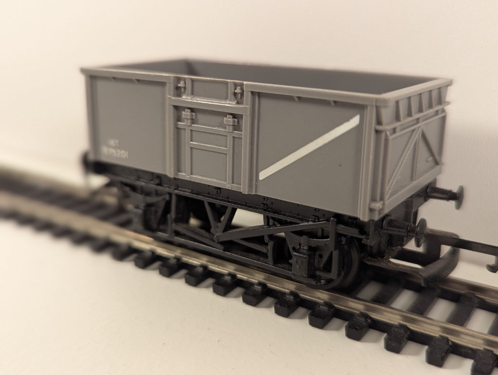 Hornby BR 16-Ton Steel Mineral Wagon B875201 – OO Gauge