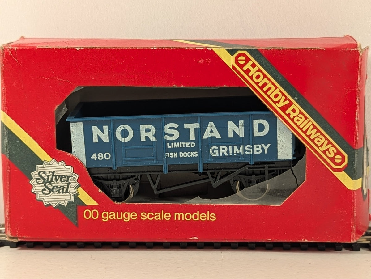 Hornby R220 OO Gauge Norstand Mineral Wagon