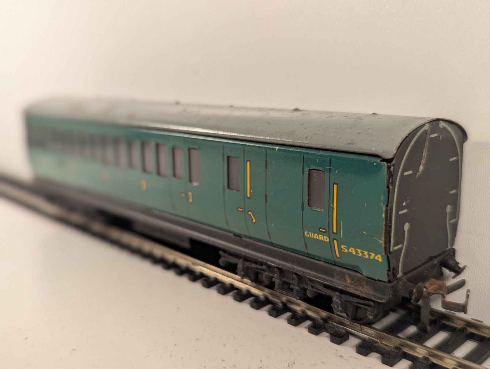 Hornby Dublo OO Gauge BR Southern Region Brake Second Corridor Coach